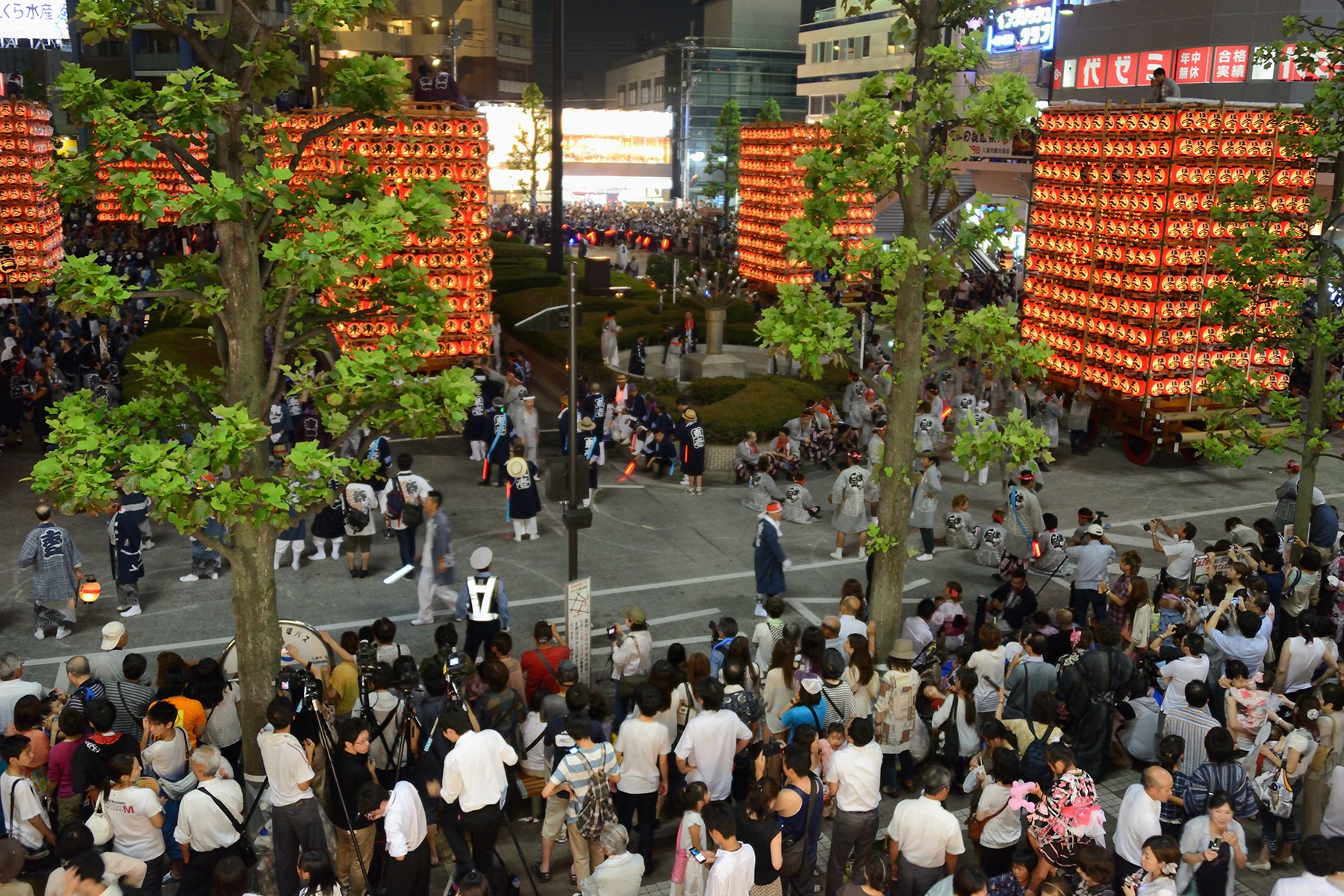 久喜提燈祭り 久喜駅西口駅前周辺地域