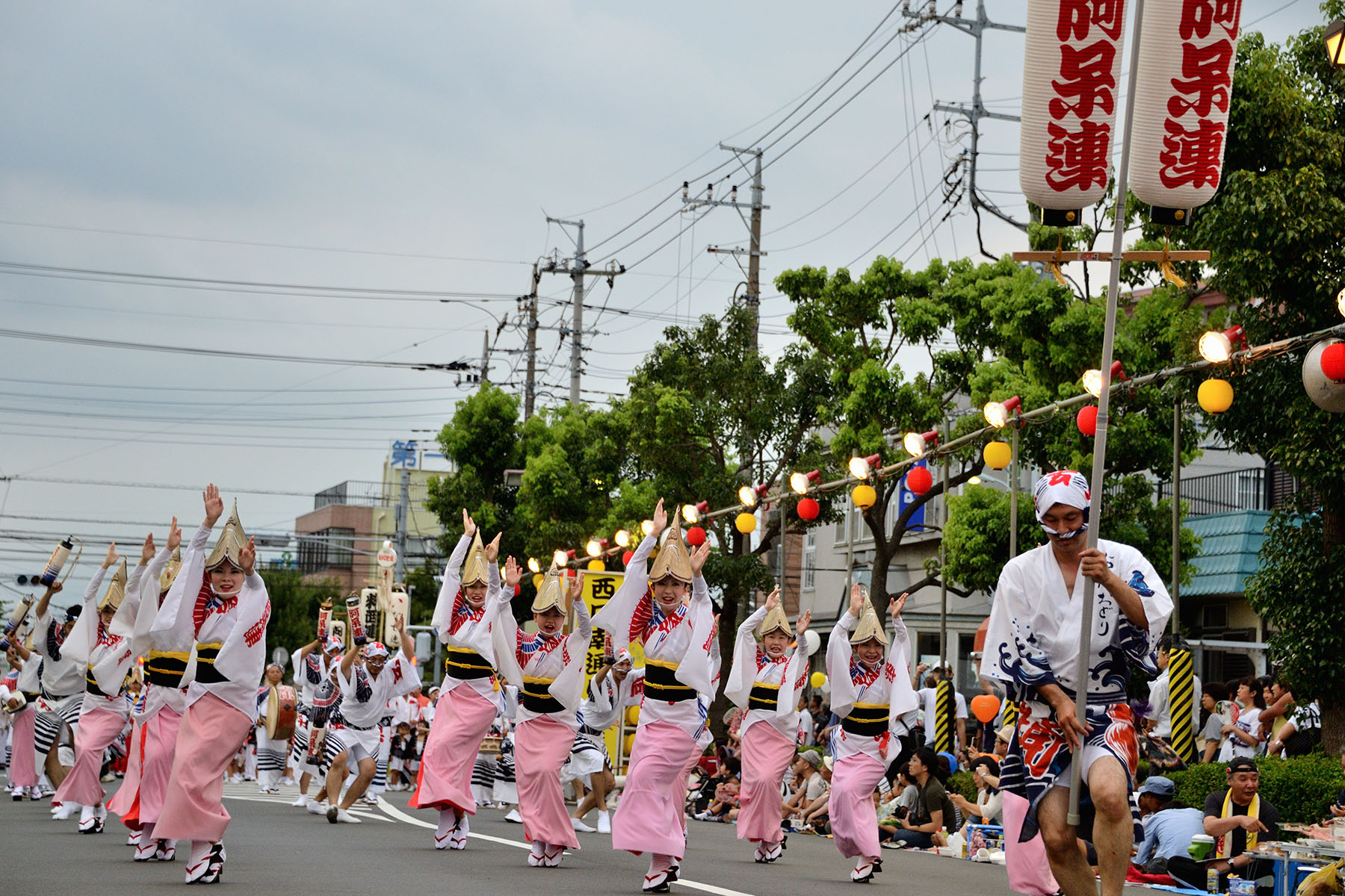 南越谷阿波踊り 南越谷駅前演舞場