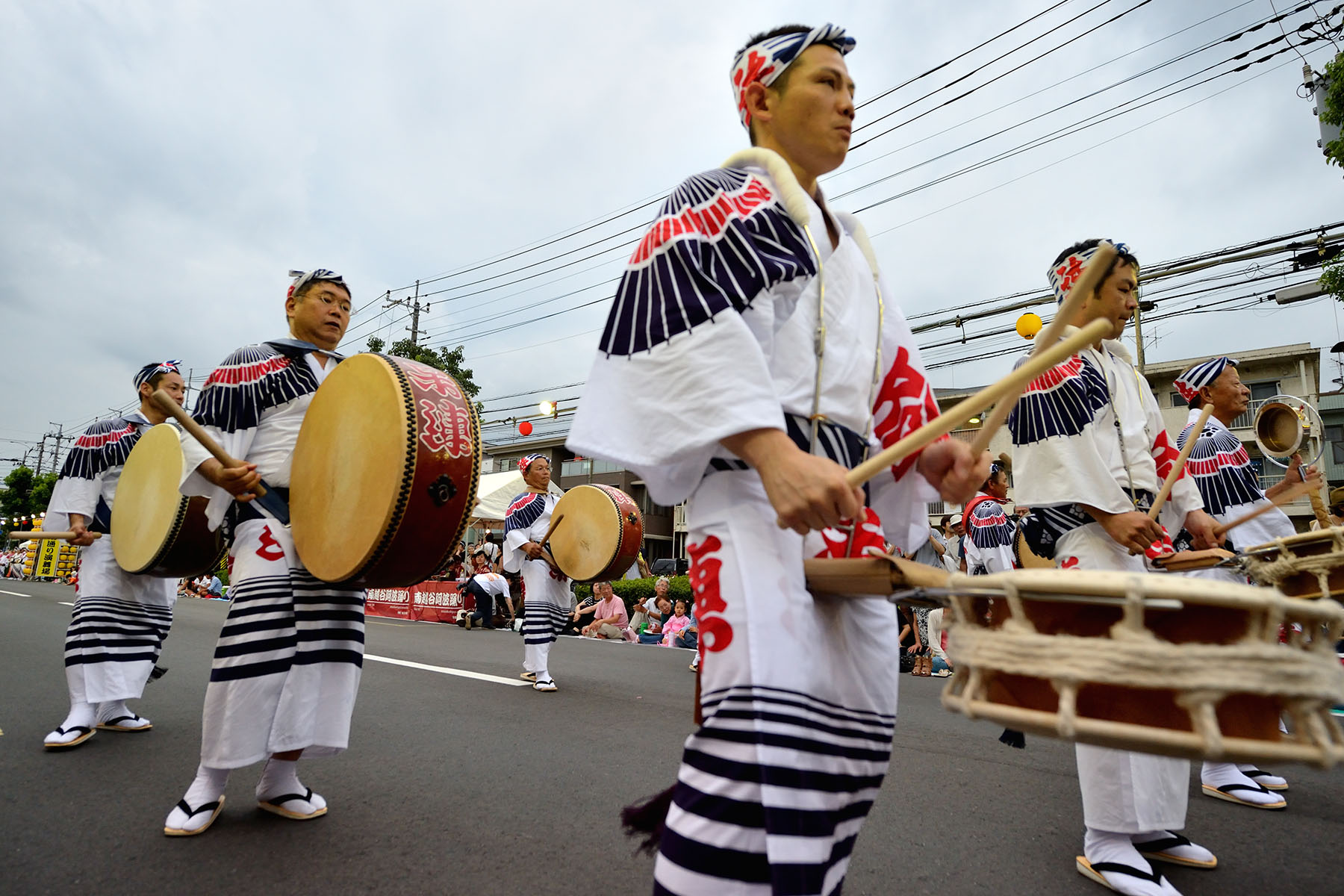 南越谷阿波踊り 南越谷駅前演舞場