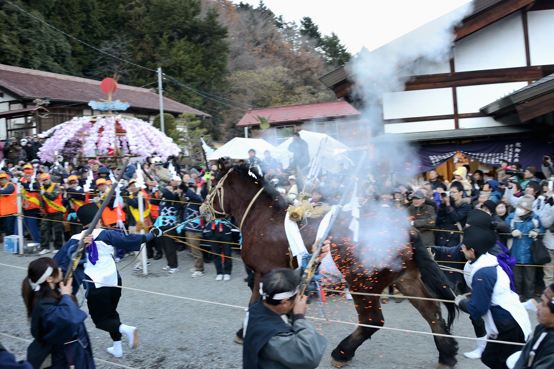 鉄砲まつり 八幡神社