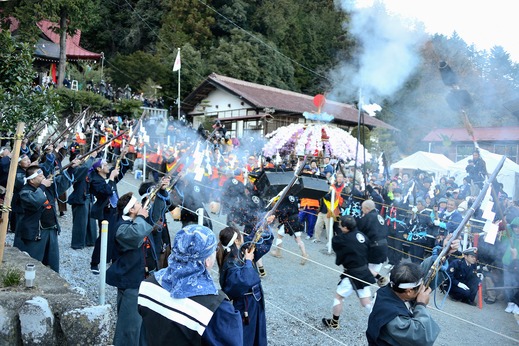 鉄砲まつり 八幡神社