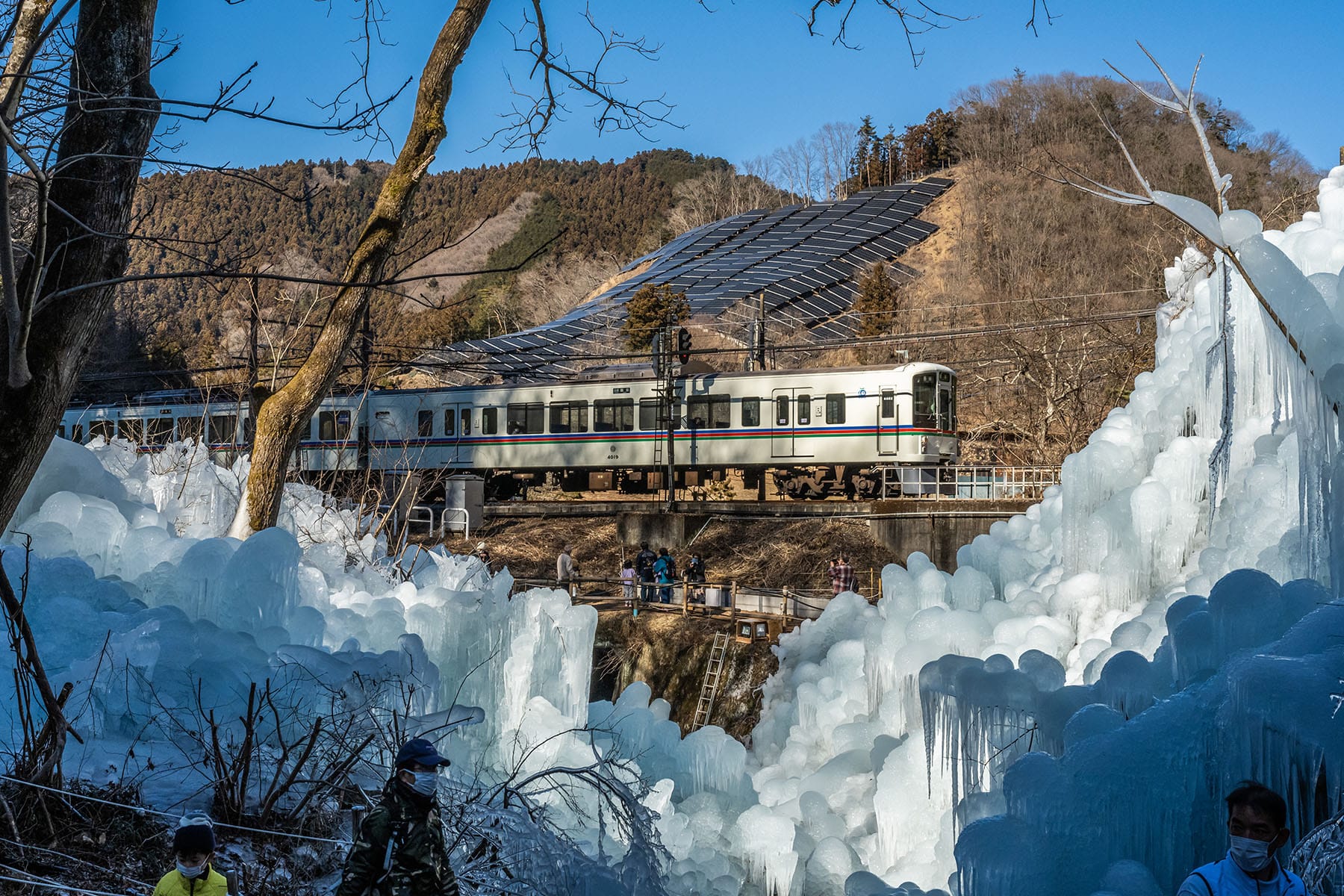 あしがくぼの氷柱 【埼玉県秩父郡横瀬町】| フォトさいたま