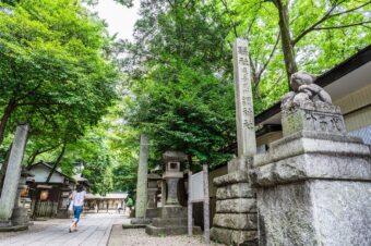 鳥居の無い調神社