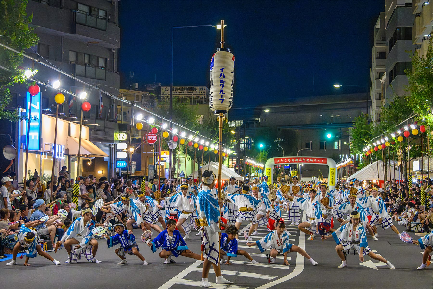 南越谷阿波踊り 【南越谷駅南口・新越谷駅西口の周辺｜埼玉県越谷市】| フォトさいたま