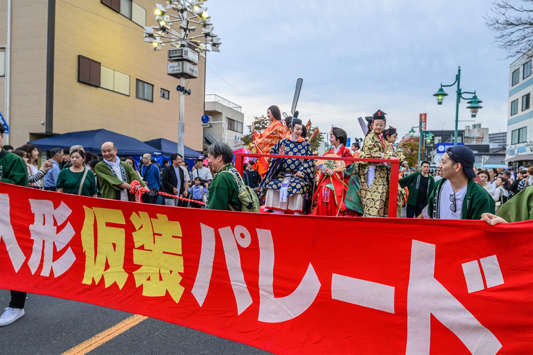 人形のまち岩槻まつり 【岩槻人形博物館駐車場(メイン会場)|さいたま市岩槻区】| フォトさいたま